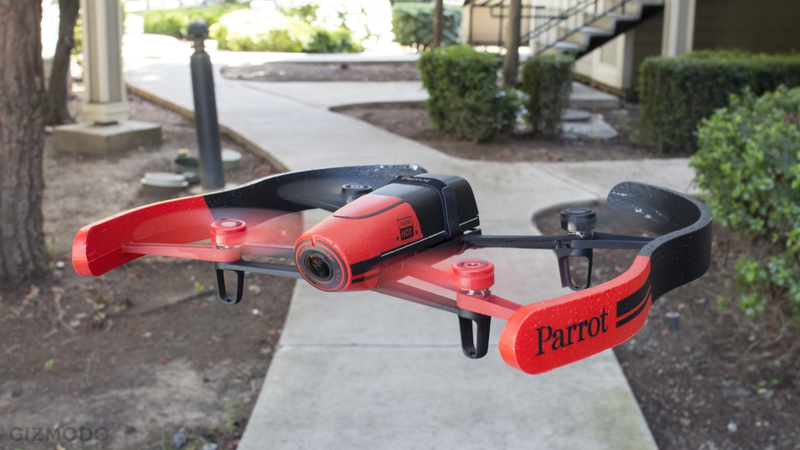 Illustration for article titled Parrot Bebop Drone and Skycontroller Review: Looks Aren't Everything